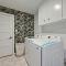Stylish Downtown Gem - Sleeps 8 - Fire pit - Ensuite Baths - Austin
