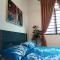 DT2165 Homestay 4 Room 8 Guest - Kampong Ayer Resam