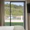 Pool & River Views - 600m to CBD - 吉斯伯恩