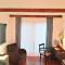 Beach House Babylon guest house with kitchenette and garden
