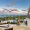 1322 Luxury Beachfront Penthouse with Rooftop Jacuzzi