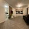 Centrally Located Apt with Parking - Walsall
