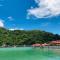 Penarak Bamboo Beach Motel