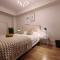 Qiya Luxury Apartment Lujiazui Beiyangjing Subway Station Branch - 上海