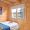 Scandi-Style Cabin in Bideford, Private Parking - Bideford
