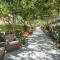 490 Large 2 bedroom with gorgeous pool - ميامي