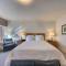 490 Large 2 bedroom with gorgeous pool - ميامي