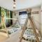 Windsor at Westside Sophisticated Villa Pool Spa - 基西米