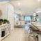 Windsor at Westside Sophisticated Villa Pool Spa - 基西米
