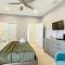 Windsor at Westside Sophisticated Villa Pool Spa - 基西米
