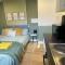 Market Haven Studios, Multiple Units Available Perfect for Mid Term Stays, Buisness, Leisure, Travelers with Sofa Beds on request