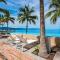 Oceanfront 1BR with Balcony - Sea View & Pools - بويرتو فايارتا