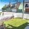 2bd 2ba, steps to the beach, sleeps 6, AC, and parking - 长滩