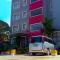 Raha Hotel & Suites