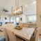 Elegant Naples Condo with Golf View and Community Pool