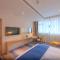 Holiday Inn Express Shanghai Zhenping by IHG