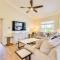 Walk to Ocean Home with Pool in Holmes Beach - هولمز بيتش