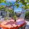 Apartment Mici 1