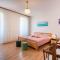 Apartment Mici 1