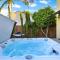 Beach Villa * Hot Tub * Steps to Beach