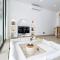 Villa Tropical Nomad - 2BR Luxury Pool Villa with Rooftop in Canggu