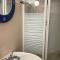 Cozy Guest Rooms Near UBC, Downtown and Beaches