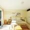 Situated on Escarpment Walks w Late Checkout & Parking