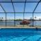 Charlotte County Villa 5872: Canal-Front Private Pool Oasis - 普拉西达