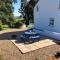 Secluded farmhouse with views - Cwrt-newydd