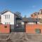 2-Bed House in Reading-Near town-Sleeps 4