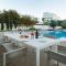 Vivo Mare Beachfront Villas - Emerald