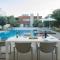 Vivo Mare Beachfront Villas - Emerald