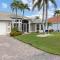 Canal-Side Paradise Cape Coral! - كيب كورال