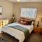 Grand Residence - Spacious Retreat - 3 bed, 2 bath - Prescott
