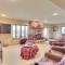 Home with Hot Tub and Dock on Howard Lake! - Cokato