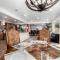 6BR in Downtown Chandler - Heated Pool and Hot Tub - Chandler