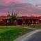 6BR in Downtown Chandler - Heated Pool and Hot Tub - Chandler