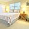 The Manasota Beach House private Pool & Jacuzzi close to the beaches PET FRIENDLY - إنغلوود