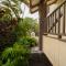 King Palm Ocean views King bed walk to beach Free WIFI parking BBQ - Kailua-Kona