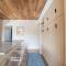 Luxury Lakefront Container Home with Sauna, Fishing, Mountain Views - بلاك هوك