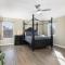 Spacious 4BR Home with Pool BBQ & Games - غراند براري