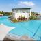 Absolutely Lovely Waterfront Apartment 333