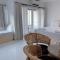 Sunshine Hotel