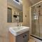 Raha Hotel & Suites