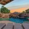 Private 3BR - 2BA Home - Patio and Pool - أفونديل