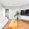 Cosy 1-Bed E15, sleeps 4, 1 min from tube Station Near O2 Arena - Londra