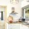 Kumquart Guesthouse, 20 people, private pool - 科孚镇