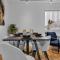 Northstay - The Urban City Haven, Free Parking, Sleeps 6