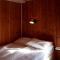 Authentic central located cabin close to Reinebringen Lofoten