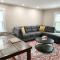 Newly Renovated 2 BR downtown Apt, family getaway. - Montclair